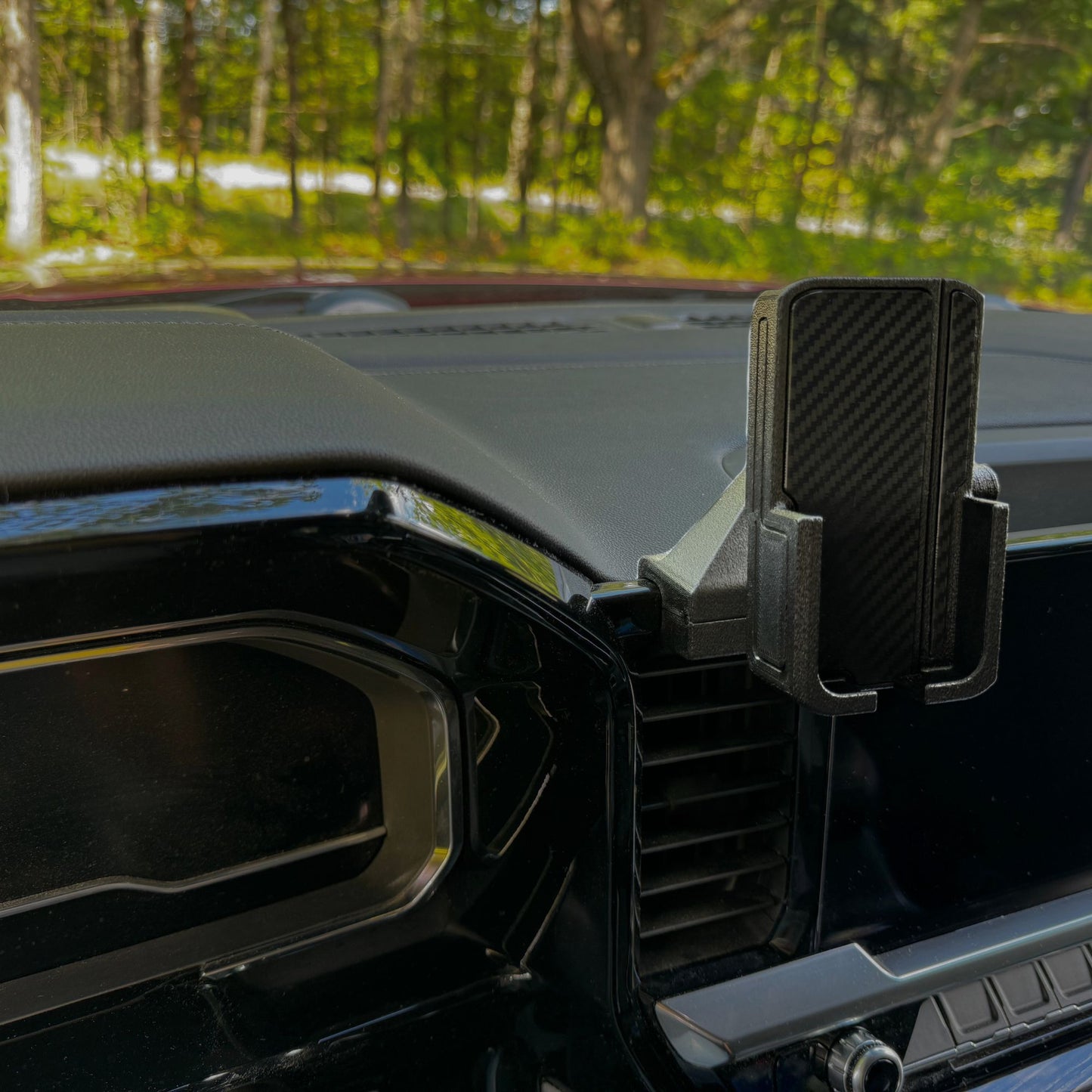 Phone Holder for Chevrolet Silverado, GMC Sierra 1500 (2022-2025) / Silverado HD, GMC Sierra HD (2024-2025)