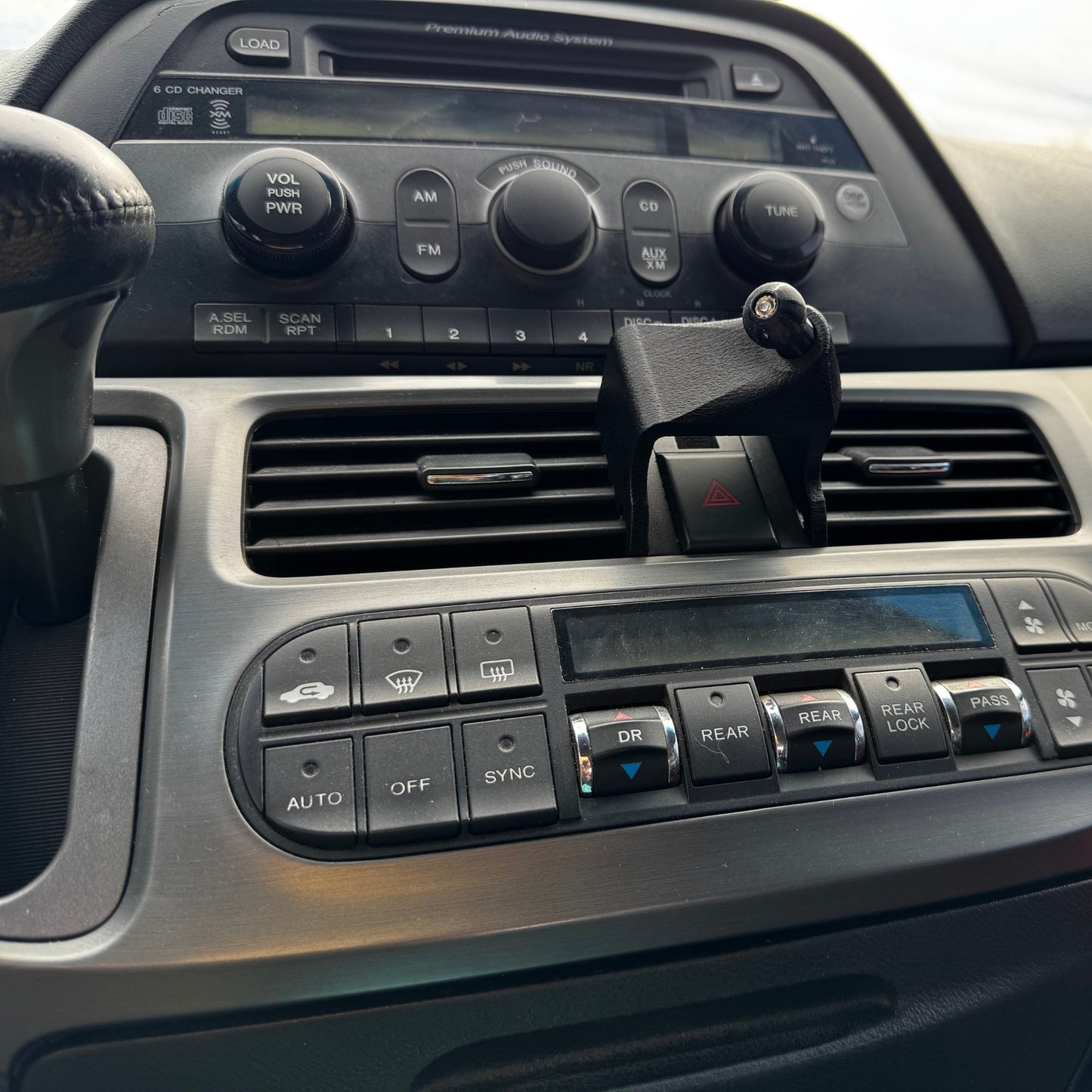 Honda Odyssey Phone Holder 2005-2009