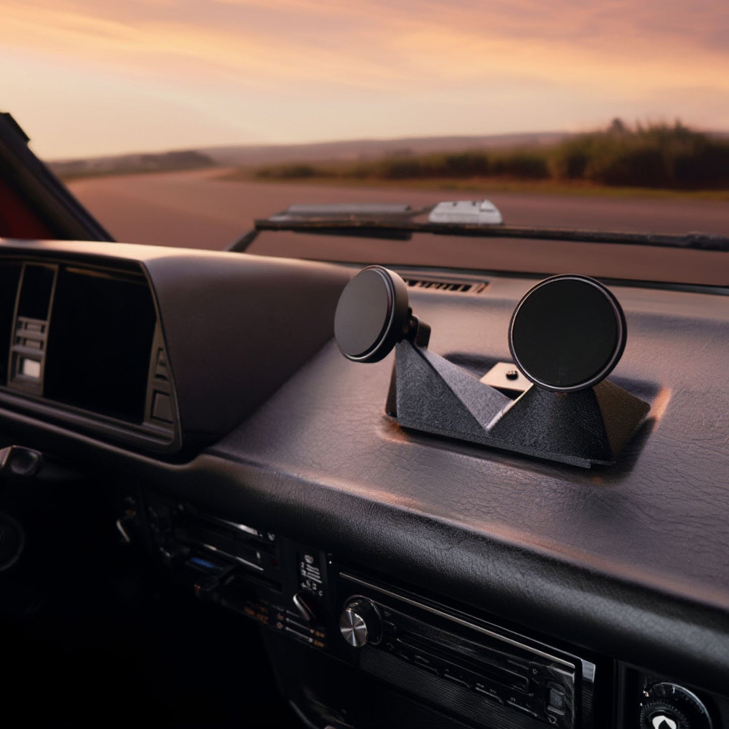 Volkswagen Vanagon Dash Cellphone Mount